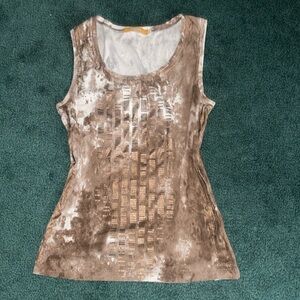 Full length, brown tie-dye, with a shiny line pattern